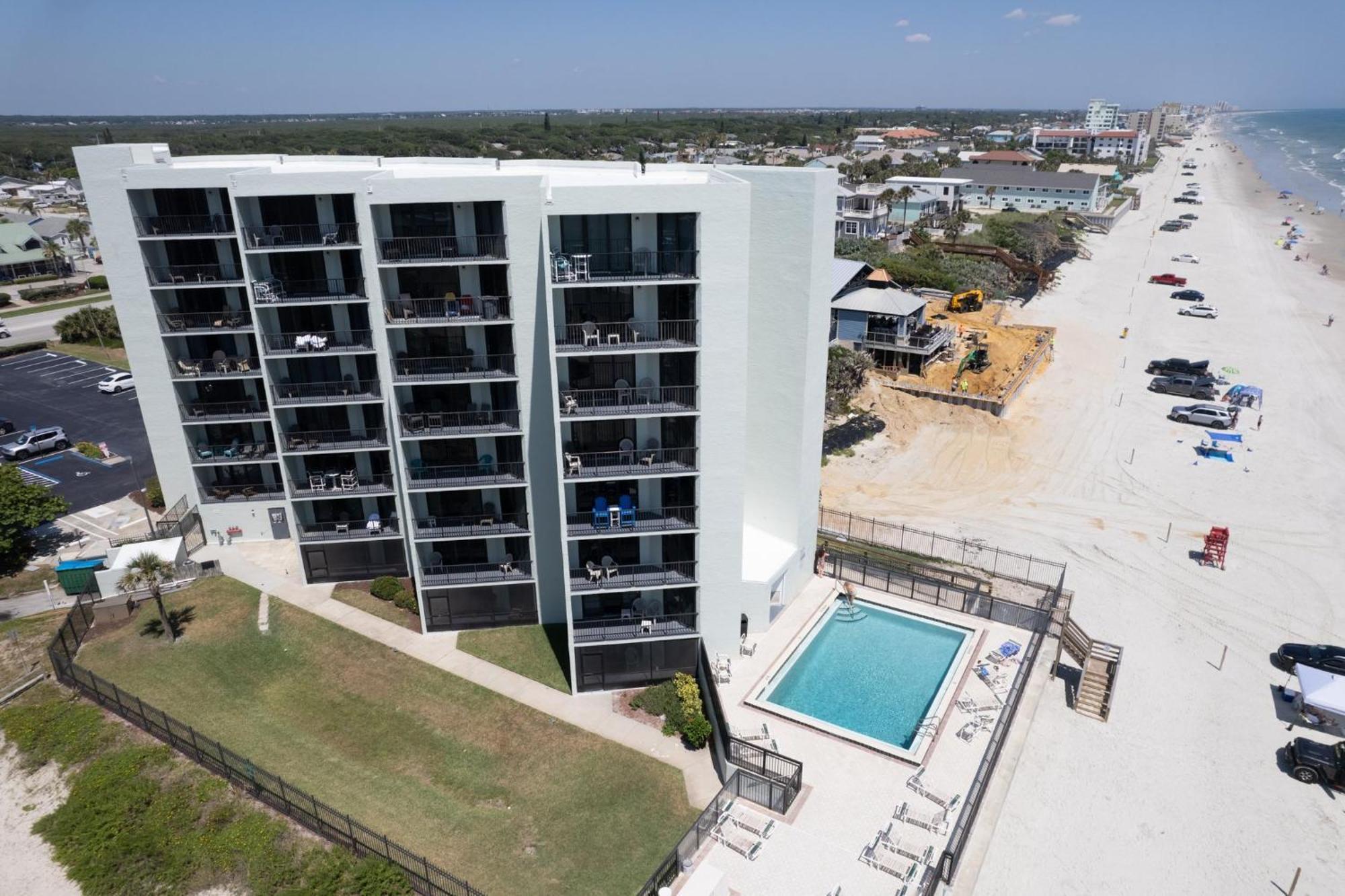 Ocean View With A Beachfront Pool At Ocean Trillium Condo ~ 602 New Smyrna Beach Bagian luar foto